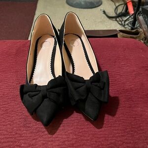 Journee Collection Black Bow Kitten Heels